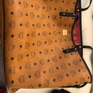 XXL MCM tote bag